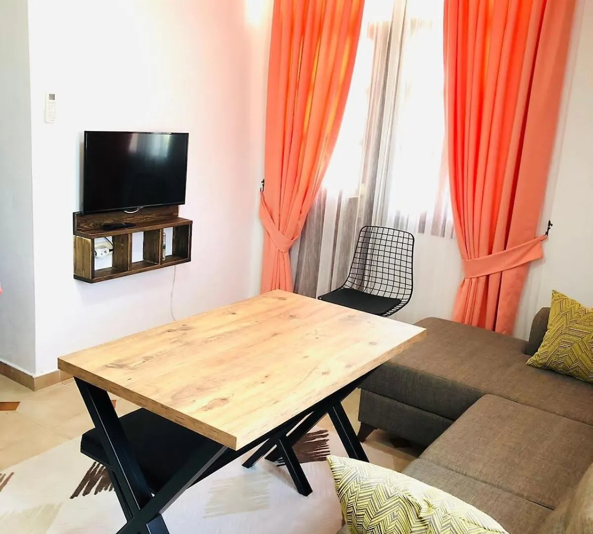 Apartamento Furnished With Pool, Central Location Close To The Sea Fethiye