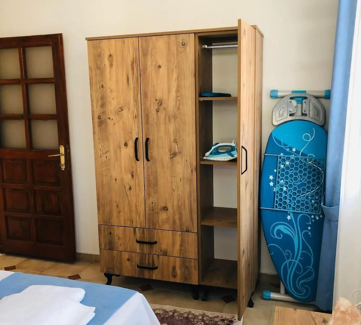 Furnished With Pool, Central Location Close To The Sea フェティエ 0*,