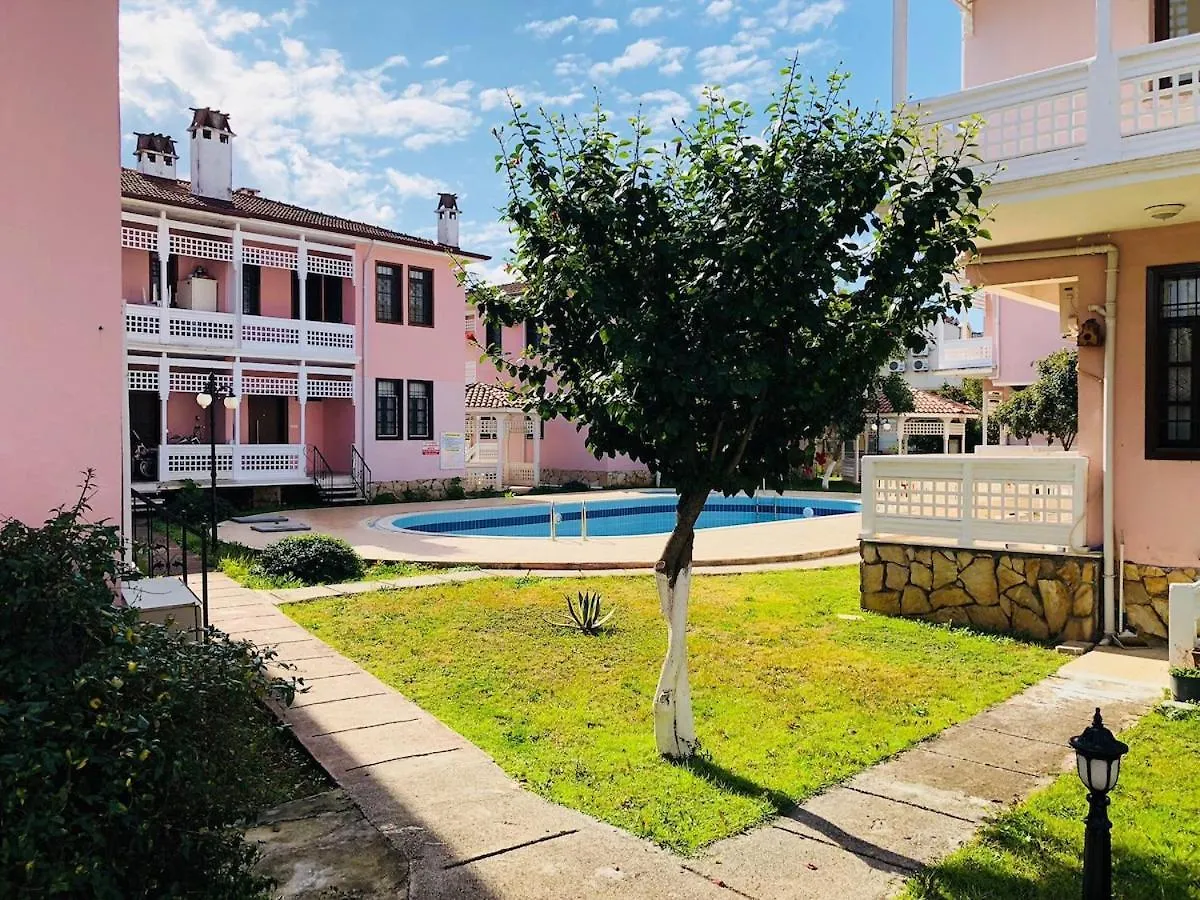 アパート Furnished With Pool, Central Location Close To The Sea フェティエ トルコ